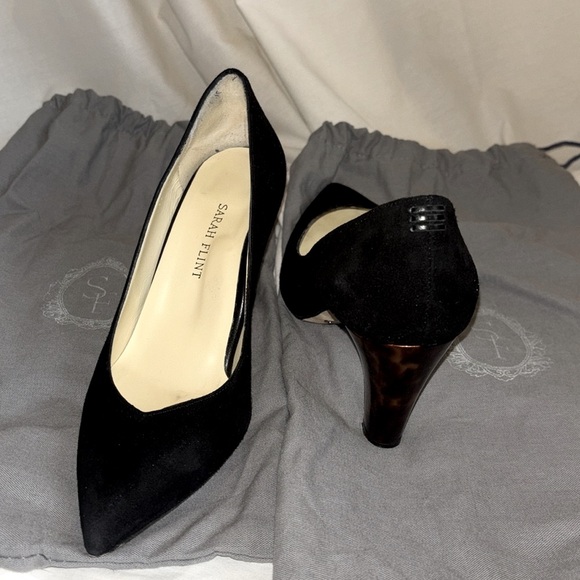 Sarah Flint Pumps - Picture 9 of 10